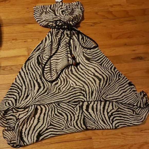 Poetry Dresses & Skirts - Body central high front low back zebra print dress